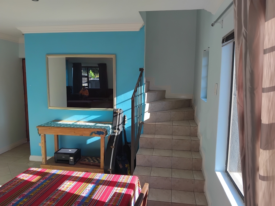 4 Bedroom Property for Sale in Wavecrest Eastern Cape